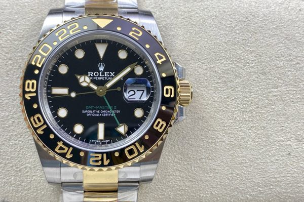 Replica GMT-Master II 116713 Two Tone SS/YG 904L Steel Clean 1:1 Best Edition VR3186 CHS