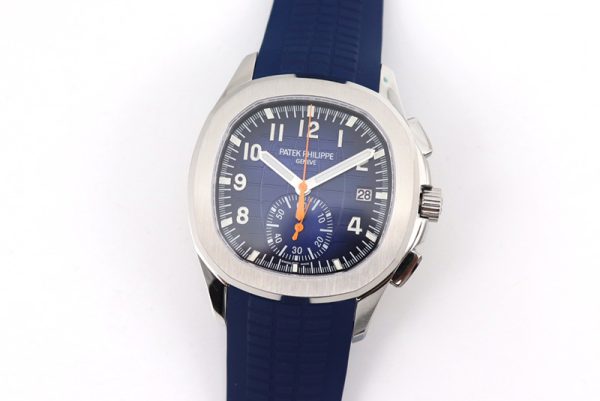 Replica Patek Philippe Aquanaut 5968 SS OMF Best Edition Blue Dial on Blue Rubber Strap A520
